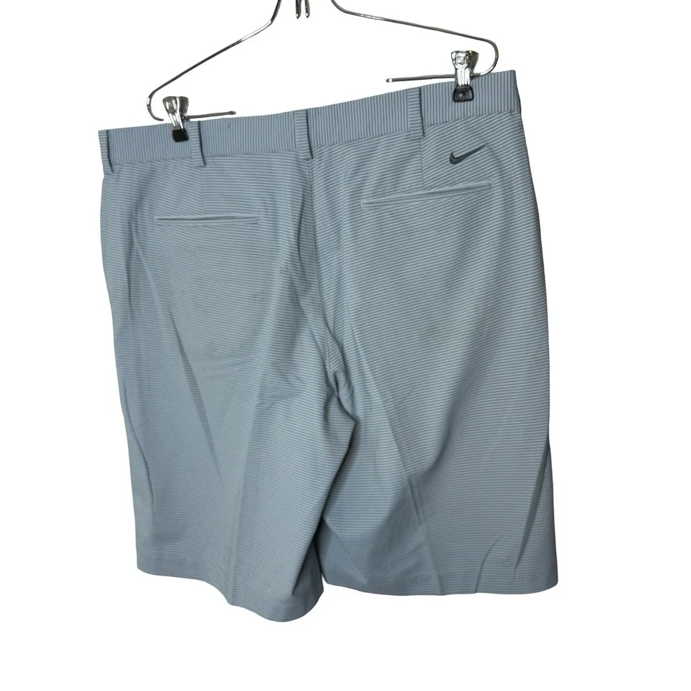 Nike Golf Tour Performance Dri-FIT Shorts Mens 36 blue Striped‎ Lightweight